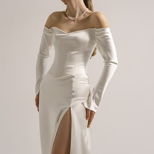 Vintage wedding dress, bridal set, vintage bridal set with sleeve, low waist corset, bridal skirt Cassandra image 3