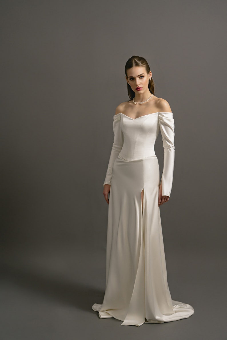 Vintage wedding dress, bridal set, vintage bridal set with sleeve, low waist corset, bridal skirt Cassandra image 10