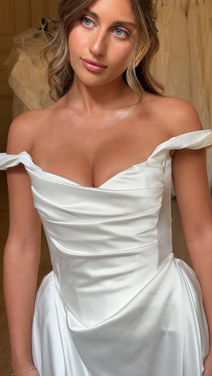 white christmas dresses Caroline Corset Midi Dress