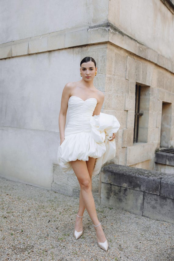 LIONELLE | Short Ivory Taffeta Bridal Gown - Wedding Reception Dress, Elegant Style LIONELLE | Short Ivory Taffeta Bridal Gown - Wedding Reception Dress, Elegant Style