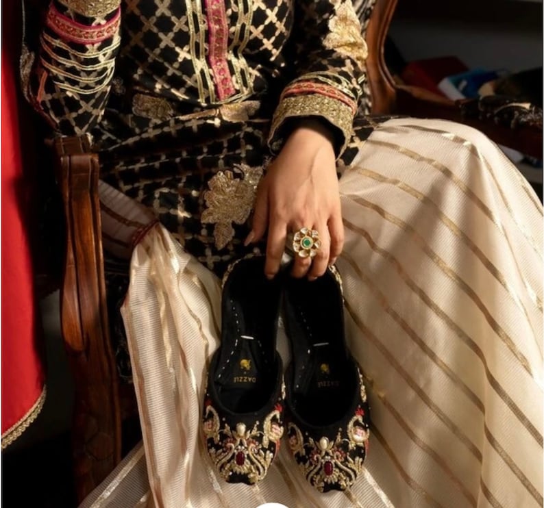 Handmade Royal Velvet Khussa, Gold Indian Juttis, Bridal Footwear image 8