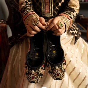 Handmade Royal Velvet Khussa, Gold Indian Juttis, Bridal Footwear image 7