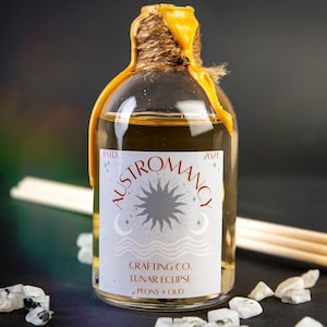 Eclissi lunare / Diffusore vegano profumato alla peonia + oud e pietra di luna arcobaleno / Decorazioni artigianali per la casa