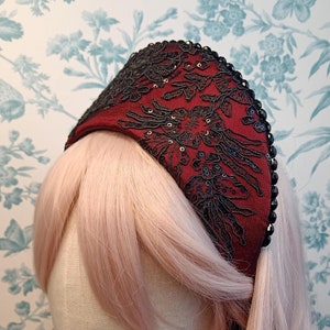 Rot Schwarz Spitze Kokoshnik French Hood Gothic Renaissance Kranz Tiara Haarschmuck