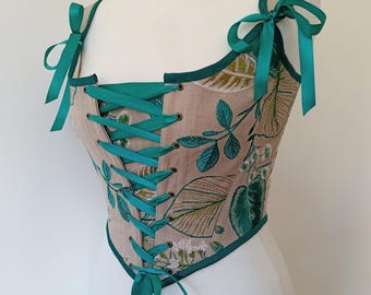 Corsé pequeño de estilo renacentista botánico verde esmeralda con bordado del siglo XVIII