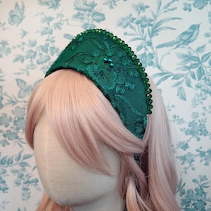 Emerald Green Lace Kokoshnik French Hood Renaissance Fantasy Wreath Tiara Hair Accessory