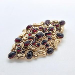 Gold Brooch 14k 585 with 29 garnet stones antique and unique gold jewelry