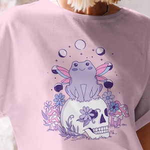 Harajuku Frog Pastel Goth Shirt, Pastel Goth Clothing, Harajuku Shirt, Cryptid Shirt, Kawaii Clothes, Kawaii Goth, Creepy Cute Shirt