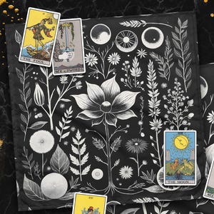 Dried Flowers Altar Tarot Cloth, Celestial Oracle Academia Botanical Wildflowers Cloth for Spread Tarot Reading Divination Green Witch Gift
