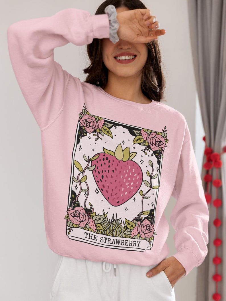 Strawberry Sweater Tarot Card Shirt, Celestial Witchy Cottagecore Clothing, Vintage Goblincore Clothes Strawberry Aesthetic Academia Shirt Bild 2