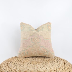 Turkish Kilim Pillow Cover: Vintage Wool Ethnic Cushion (14x14)