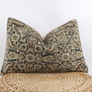 Turkish Carpet Pillow, Decorative Pillow, Kilim Lumbar, Home Decor, Bohemian Kilim Pillow, Tribal Couch Pillow, Cushion Cover, Sofa Pillow