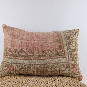 Ethnic Kilim Pillow, Turkish Carpet Pillow, 16x24 Kilim Pillow, Kilim Lumbar, Boho Pillow, Home Decor, Kilim Cushion Cover, Sofa Pillow