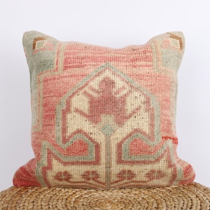 Kilim Pillow , 18x18 Turkish Kilim Pillow, Bohemian Kilim Pillow, Livingroom Decor, Boho Pillow, Sofa  Pillow, Home Decor, Cushion Cover