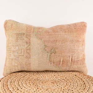 Ethnic Kilim Pillow, Turkish Carpet Pillow, 16x24 Kilim Pillow, Kilim Lumbar, Boho Pillow, Home Decor, Kilim Cushion Cover, Sofa Pillow