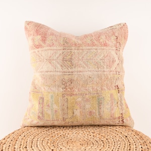 Decorative Throw Pillow, 20x20 Pillow Cover, Turkish Carpet Pillow, Home Decor, Bohemian Kilim Pillow, Sofa Pillow, Kilim Cushion Cover