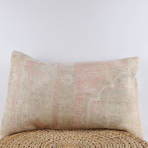 Ethnic Kilim Pillow, Turkish Carpet Pillow, 16x24 Kilim Pillow, Kilim Lumbar, Boho Pillow, Home Decor, Kilim Cushion Cover, Sofa Pillow