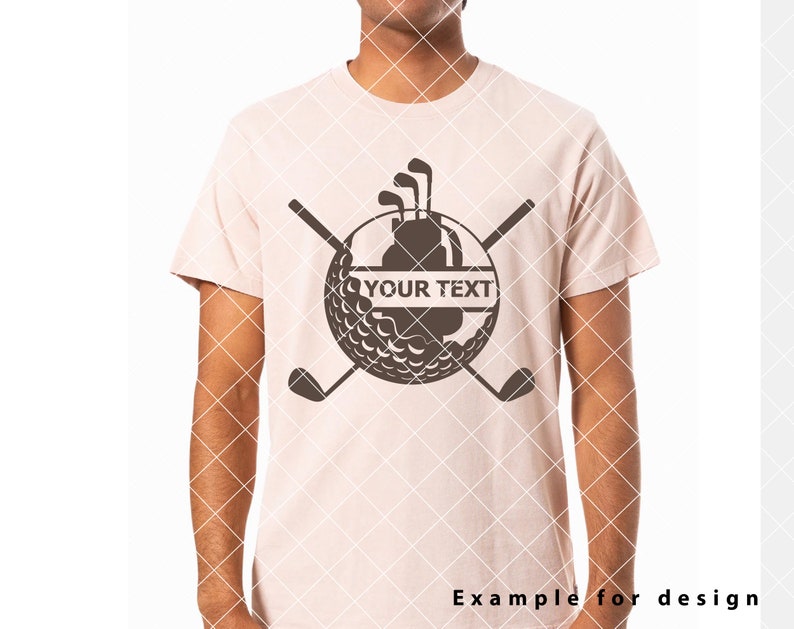 Puede incluir: Una bola de golf marr&oacute;n con una bolsa de golf y palos dentro. La bola tiene el texto "YOUR TEXT" en ella. Los palos est&aacute;n cruzados detr&aacute;s de la bola.