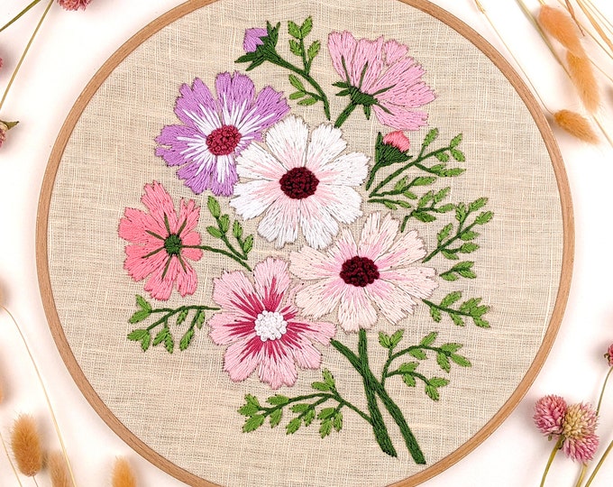 Daisy flowers embroidery hoop art, Finished embroidery 10 inches framed wall art, Floral embroidery art for nature lover, Needlepoint framed