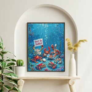 Op de afbeelding: Een fantasierijke onderwater scène met een groep krabben, waarvan er één een bord vasthoudt met de tekst "Wees niet egoïstisch!" De krabben zijn omringd door zeewier en bubbels, en de achtergrond is een levendig blauw.