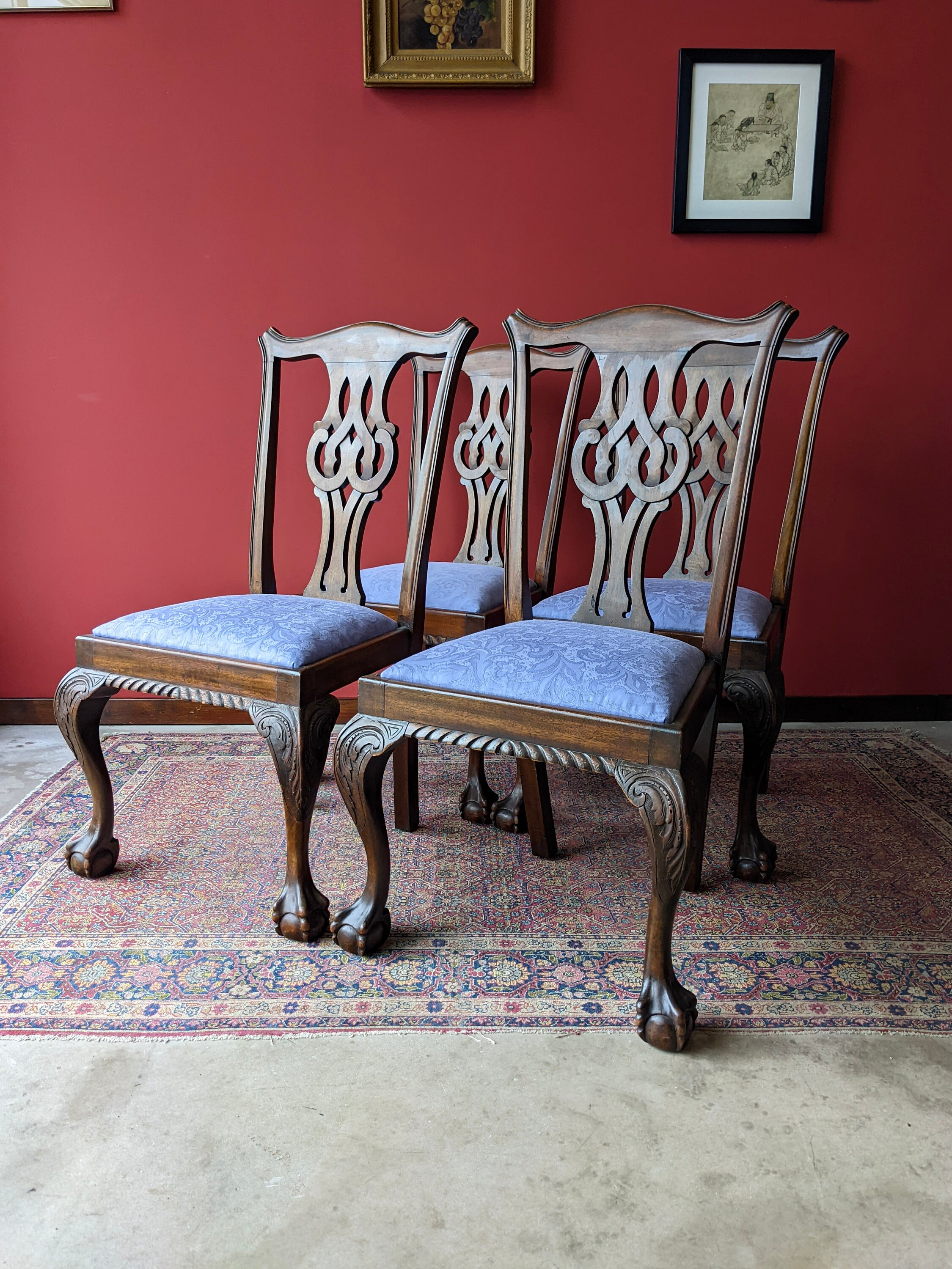Clawfoot 2025 dining chairs