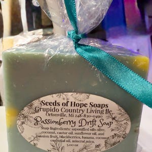 Passionberry Drift Soap Bar – Tropical Coconut, Passionfruit, Black Raspberry & Banana – Fruity Handmade Soap – Gift