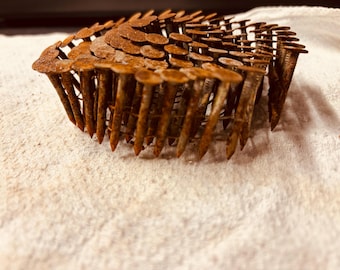RUSTY 1 1/4"  roll of roofing nails, 1.25 long nail,  craft project farmhouse, rust dyeing, metal assemblage, collage art