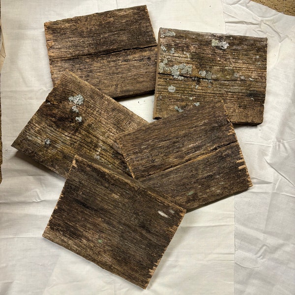 Reclaimed Oak Barn Fence wood Boards, 5 pieces 8" by 6 1/2"  Oak Craft Wood, Wood for Signs, Barnwood pieces, Heavy Barn Wood, Weathered