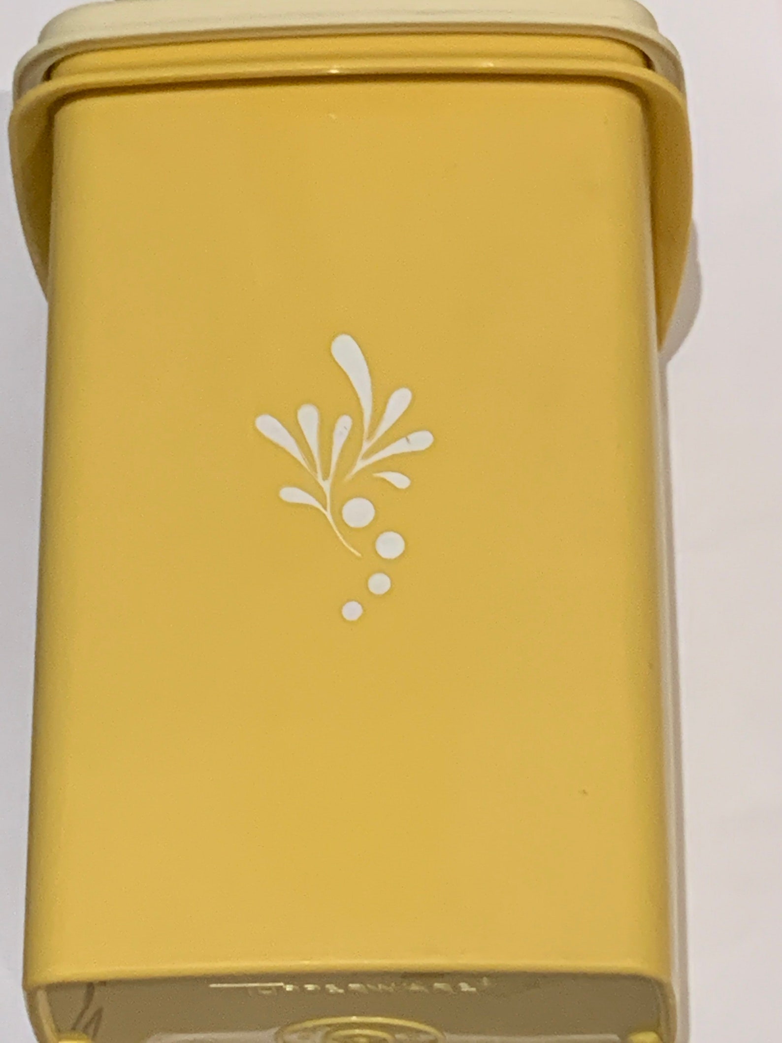 1970s Tupperware beetroot/pickle container & strainer. Harvest Etsy