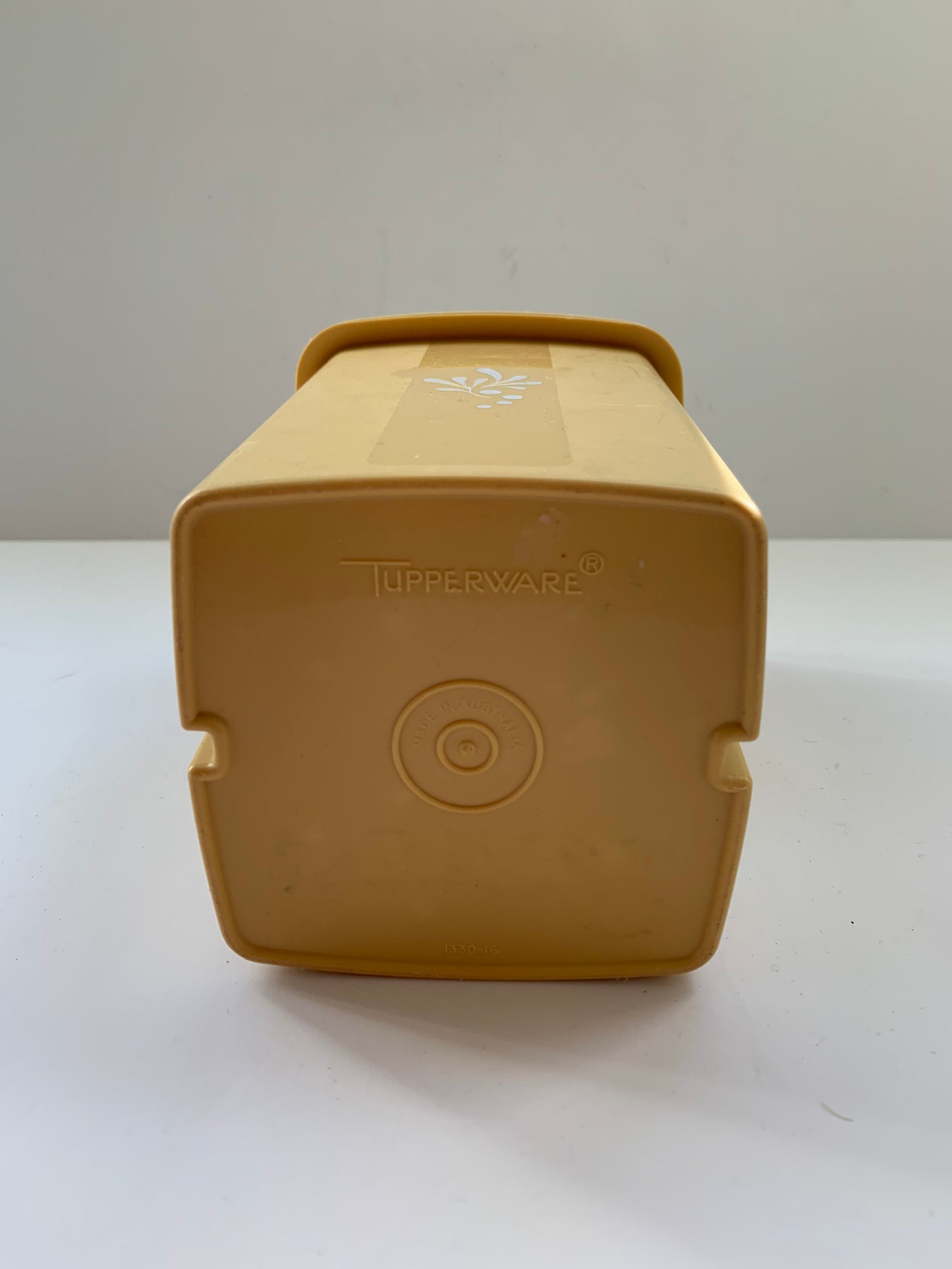 1970s Tupperware beetroot/pickle container & strainer. Harvest Etsy