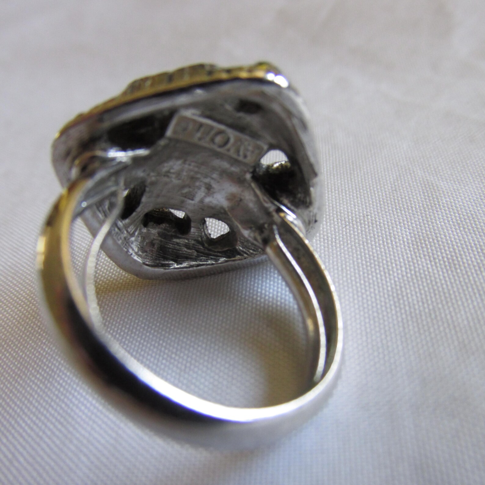 Avon Collectible Sierra Ring, Silver Toned, Faux Turquoise Beads, Size ...