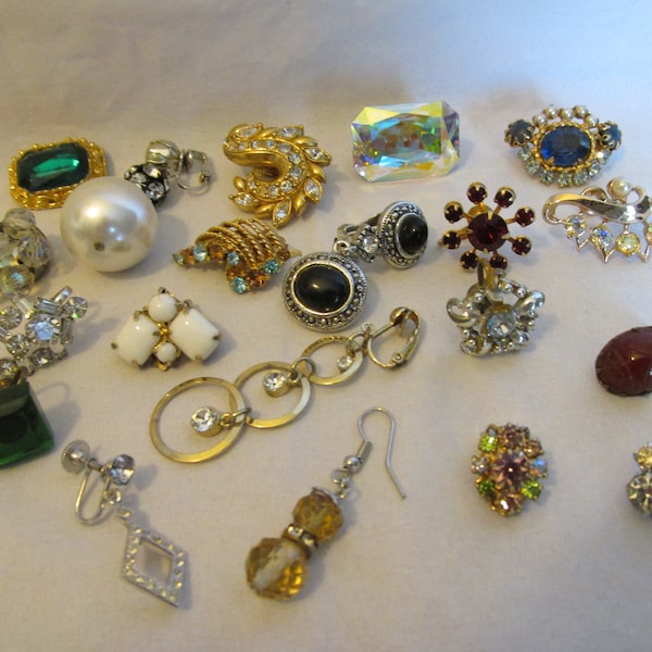 Vintage Craft Lot of 20 Mostly Rhinestone Clip On & Screwback Single Earrings, Aurora Borealis Crystals, Glass, Plastic, Repurpose