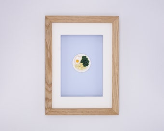 Miniature fried egg with spinach in a real wood frame // Unique