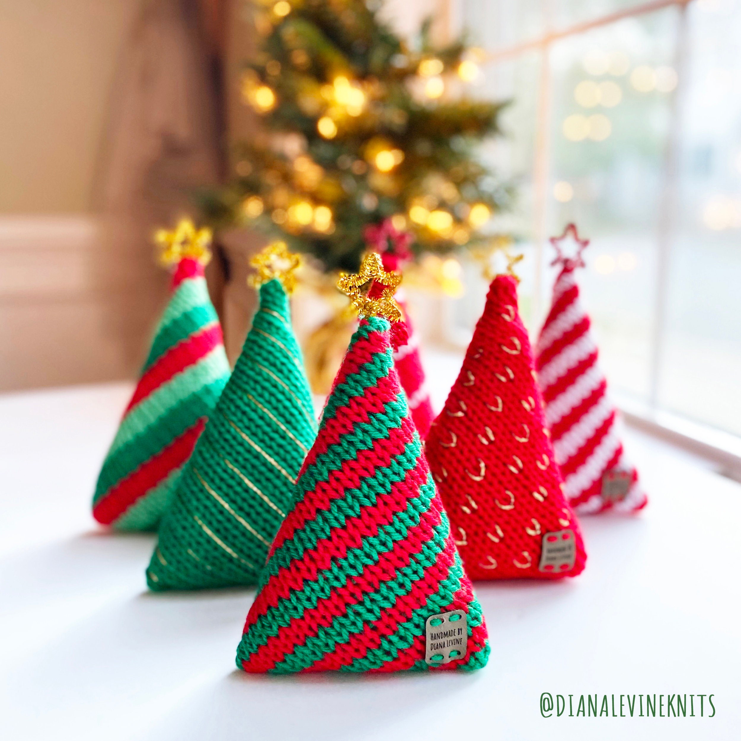 The Cutest Christmas Knitting Machine Patterns