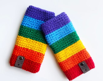 Rainbow Fingerless Gloves (Quick and Easy Knitting Pattern)