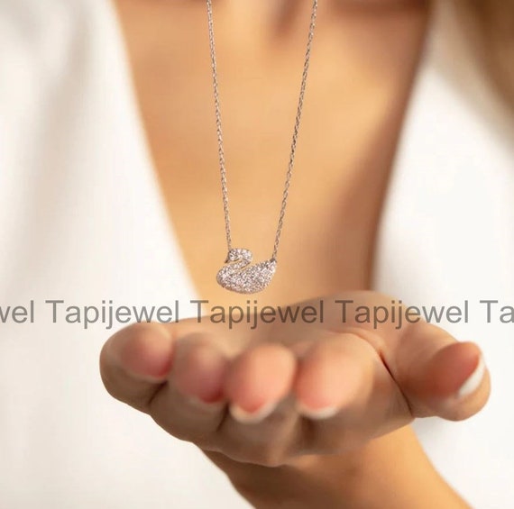 Baby girl deals diamond necklace
