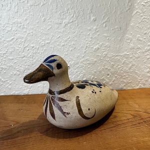 Mexican Folk Art Sandstone Pottery Hand Painted Tonala Bird