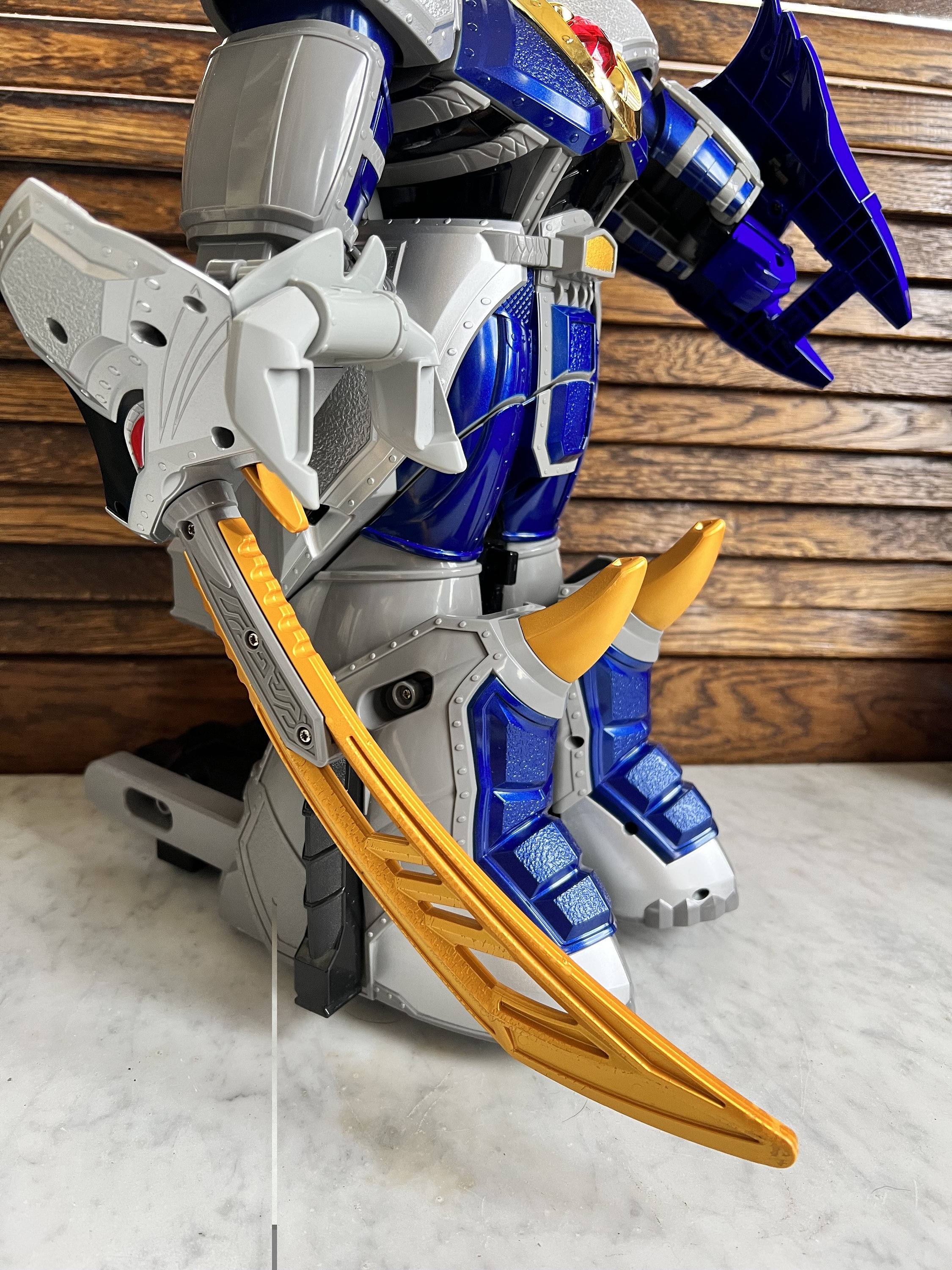 Power Rangers Jungle Fury DX Rhino Steel Megazord – Collectible