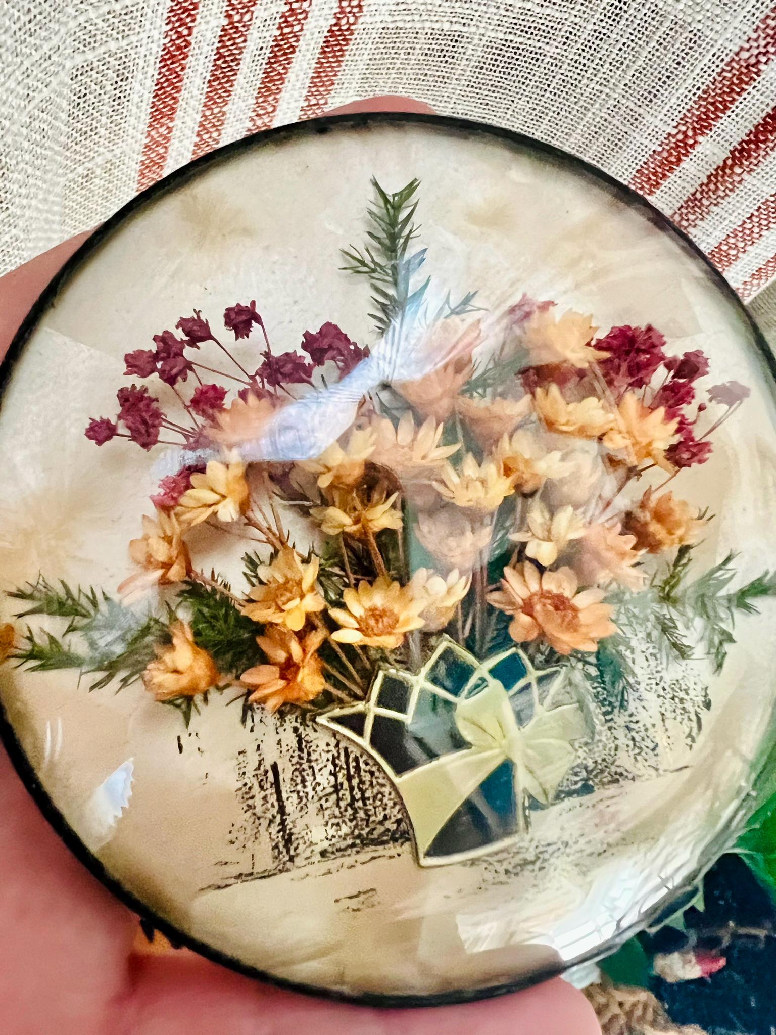 Vintage 1940s Mini Flower Convex Frames– Set of 3 With Real Dried