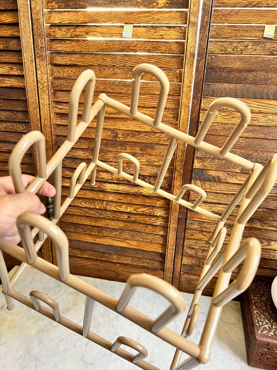 Vintage YAFFA Style Shoe Rack – 1980s Beige Plastic Holds 8 Pairs
