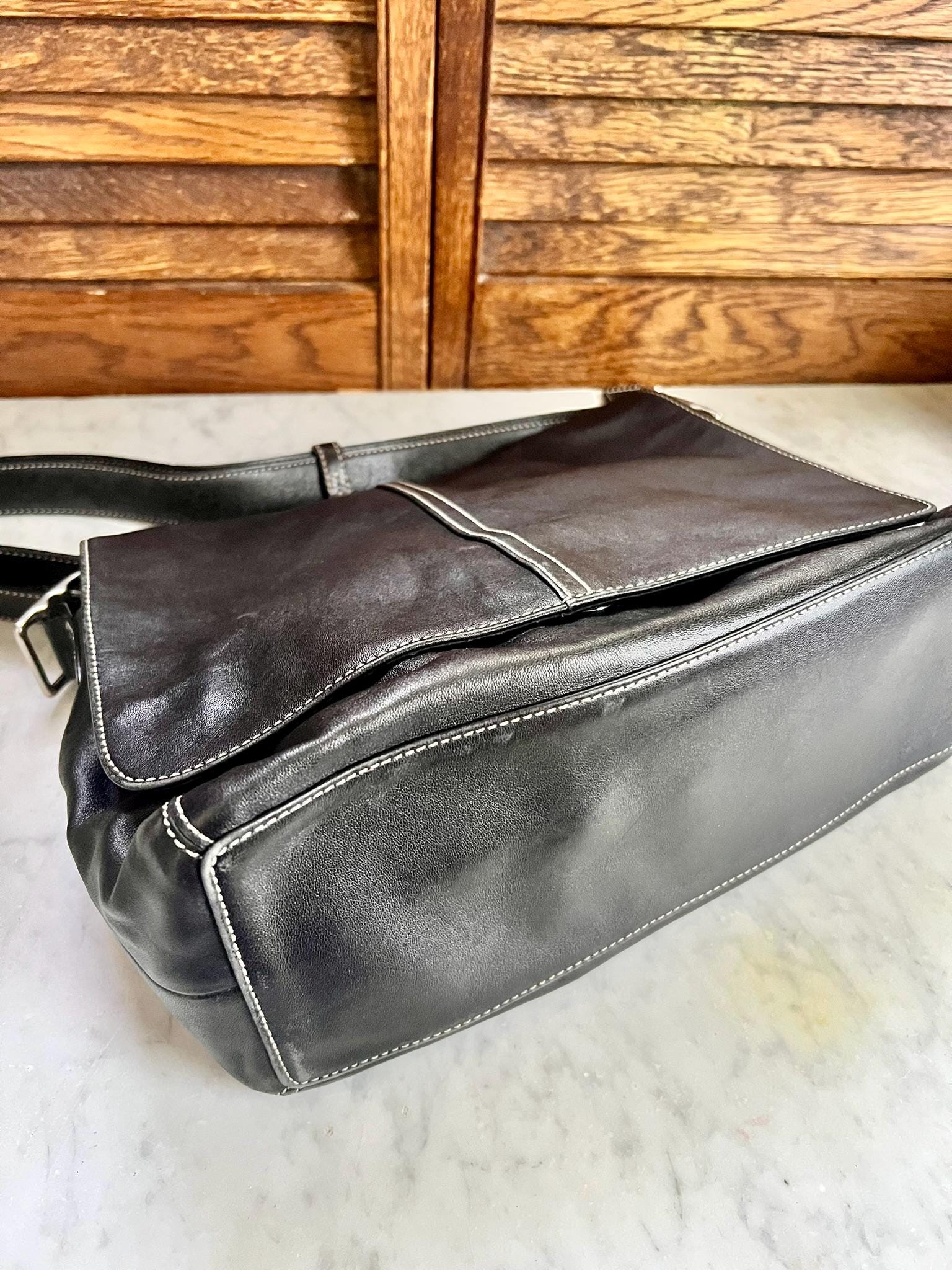 Coach Soft Black Leather Purse #E043-9570 – White Stitch Accents