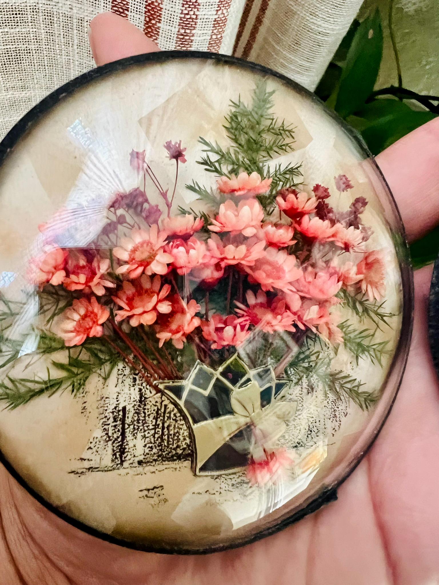 Vintage 1940s Mini Flower Convex Frames– Set of 3 With Real Dried