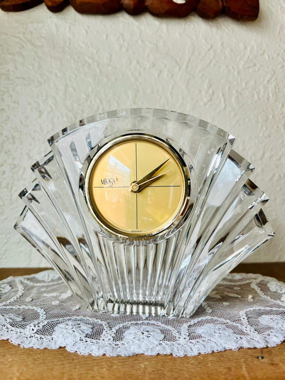 MIKASA/vintage/時計 Vintage Mikasa Crystal Cut Shell Mantle Clock – Art Deco Style - Etsy