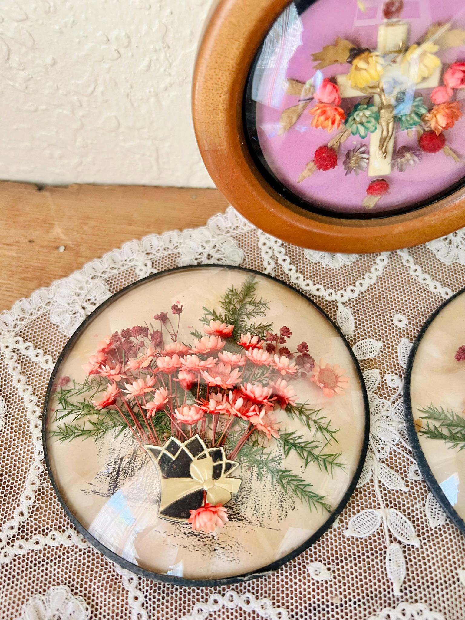 Vintage 1940s Mini Flower Convex Frames– Set of 3 With Real Dried