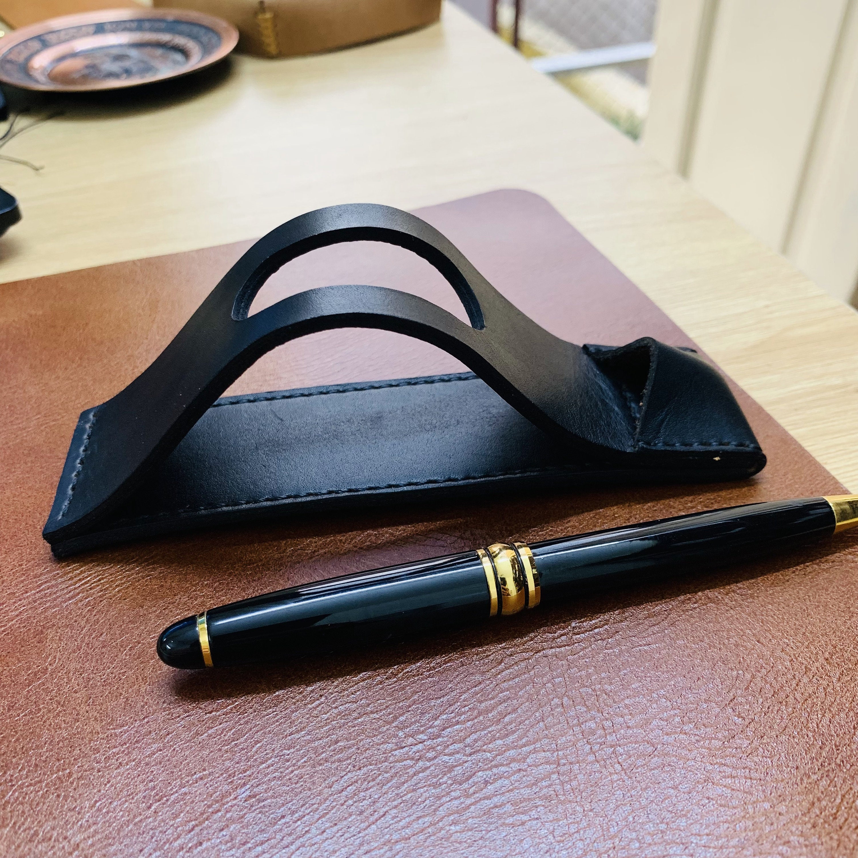 Black Leather Fountain Pen Stand, Leather Pen Holder, Leather Desk Pen