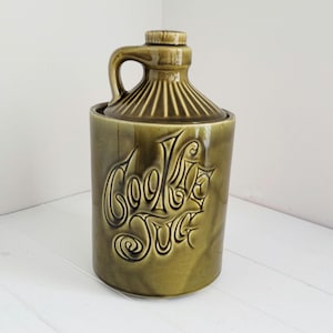 McCoy Pottery Avocado Green Cookie Jug, Old Fashioned Style Jug