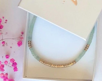 Dainty gemstone heishi choker necklace- bohème chic, surfer, cadeau, layered necklace, heishi necklace, mother’s day gift, green necklace