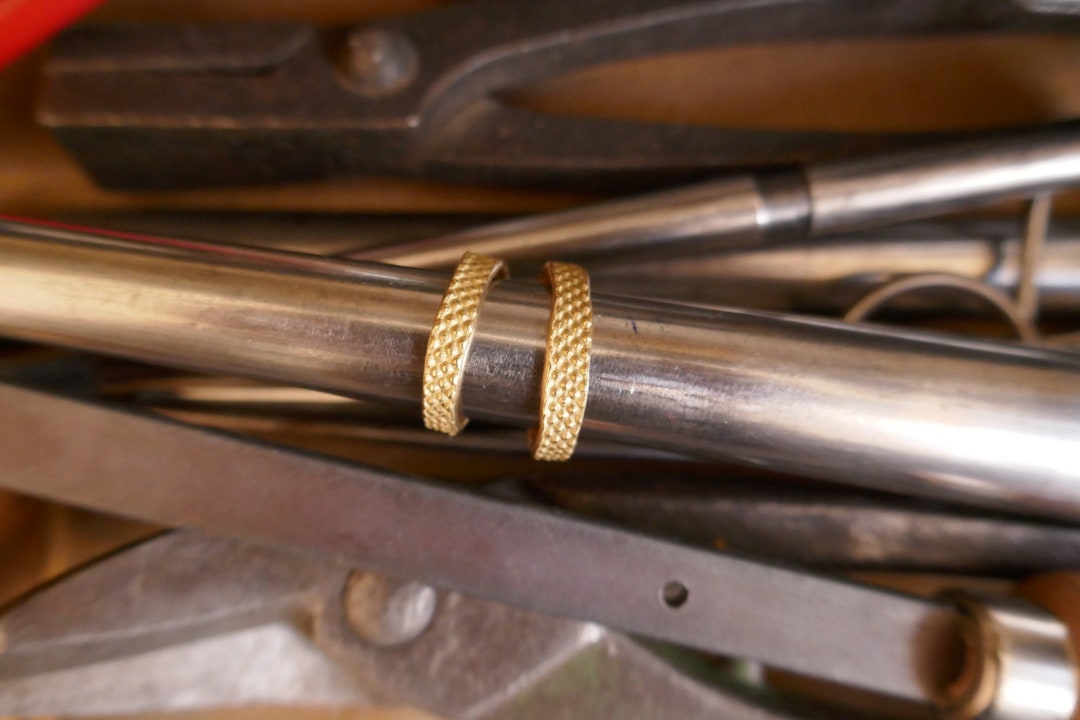 Wedding Rings Gold Matt With Pattern: Lizard Skin - Etsy