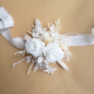 White Dried Flower Bouquet, Ivory Wedding Bouquet, Wedding Flower Arrangement, Interior Decoration Corsage