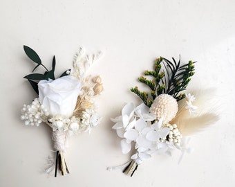 Dried Flower Boutonnieres, White and Green Buttonhole, Wedding Floral Decoration,